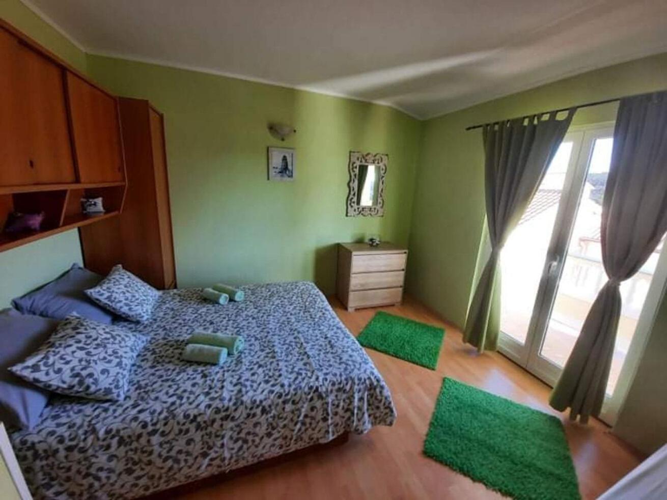 Apartments Robi- Swimming Pool And Beautiful Garden Kampor Esterno foto